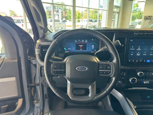 Used 2023 Ford F350 Lariat w/ Sport Appearance Package AWD/4WD image 19