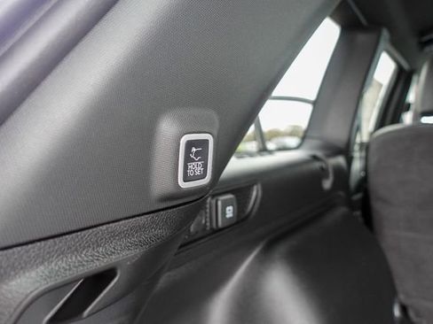 New 2025 Jeep Grand Cherokee Altitude image 27