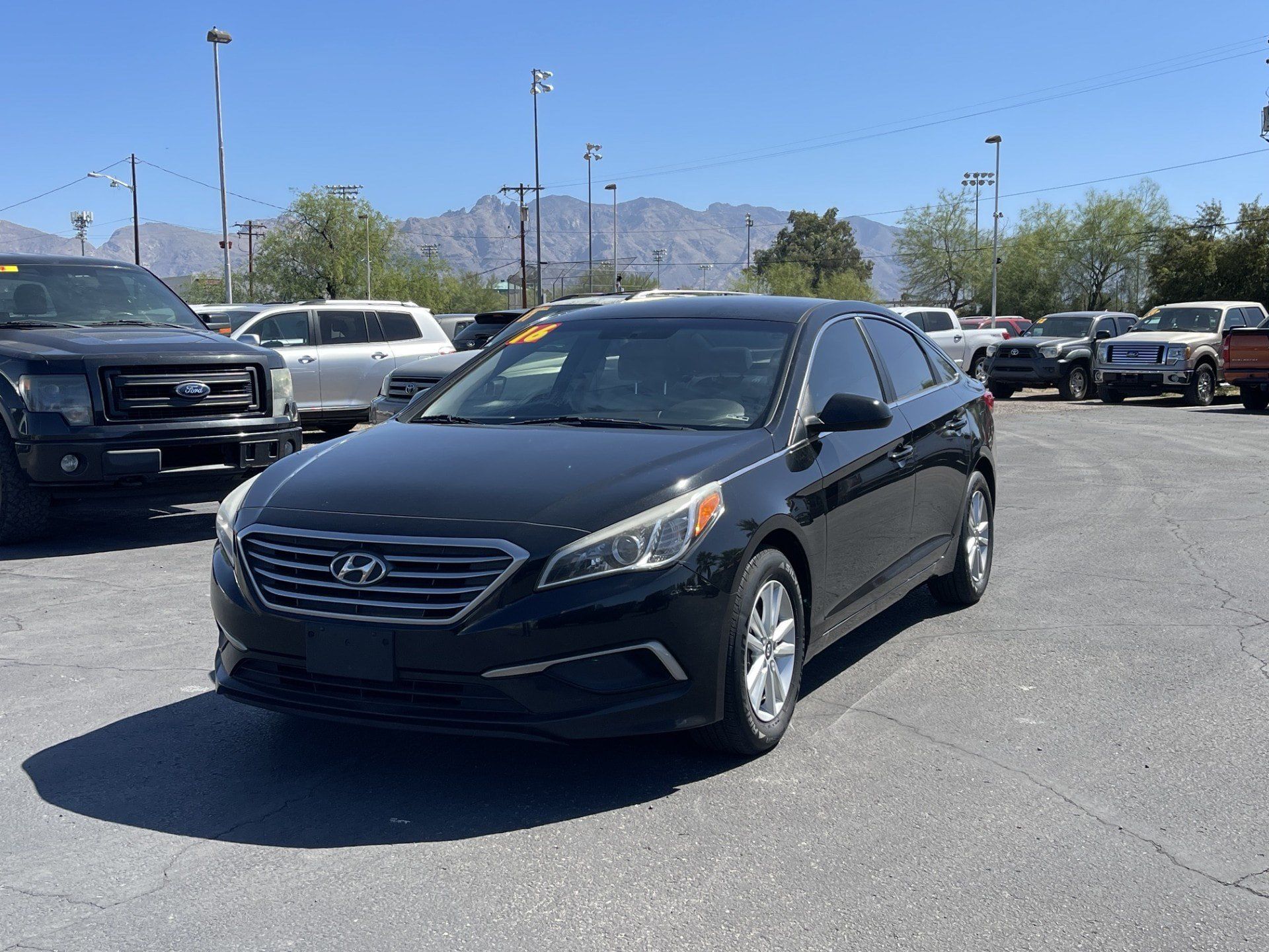 Used 2016 Hyundai Sonata SE FWD image 1