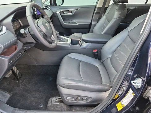 Certified 2025 Toyota RAV4 Limited FWD image 8