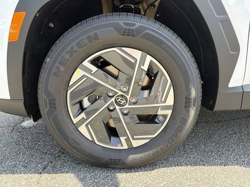New 2026 Hyundai Tucson Blue SE AWD/4WD image 11