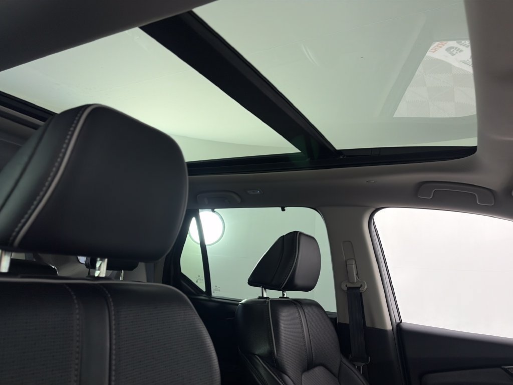 Used 2023 Honda Pilot Elite image 33