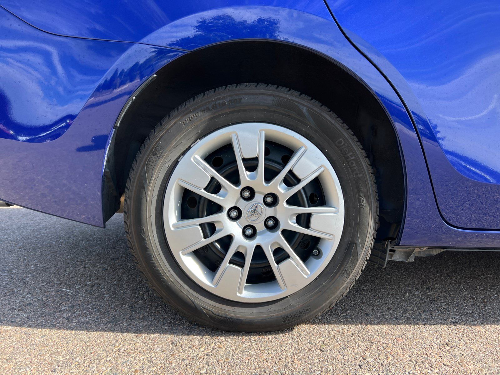 Used 2016 Toyota Corolla S FWD image 24