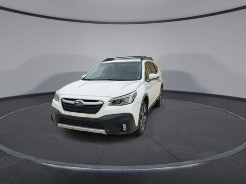 Used 2021 Subaru Outback Limited XT AWD/4WD image 3