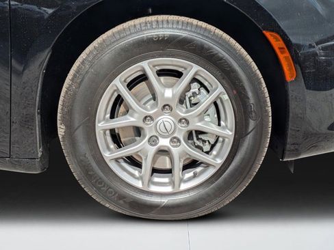 New 2026 Chrysler Voyager LX image 10