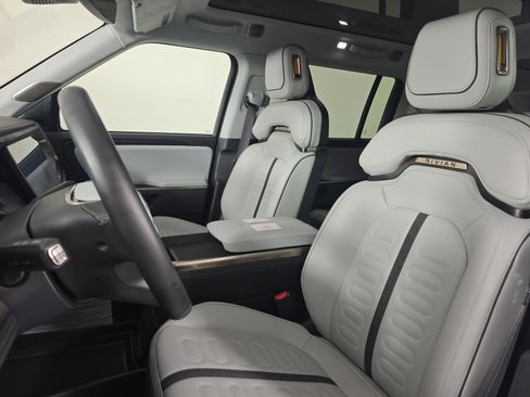 Used 2024 Rivian R1S Adventure AWD/4WD image 20