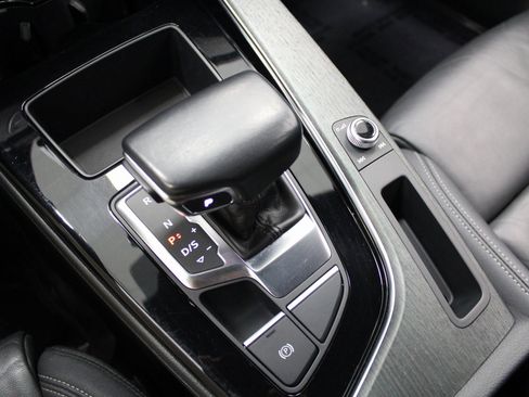 Used 2022 Audi A5 2.0T Premium image 39