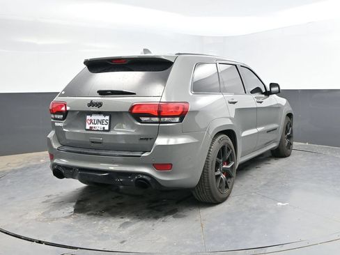 Used 2019 Jeep Grand Cherokee SRT w/ Trailer Tow Group IV AWD/4WD image 9