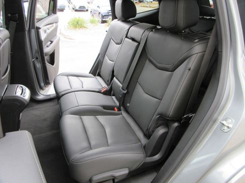 Used 2025 Cadillac XT6 Sport w/ Technology Package image 27