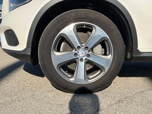 Used 2017 Mercedes-Benz GLC 300 4MATIC image 29