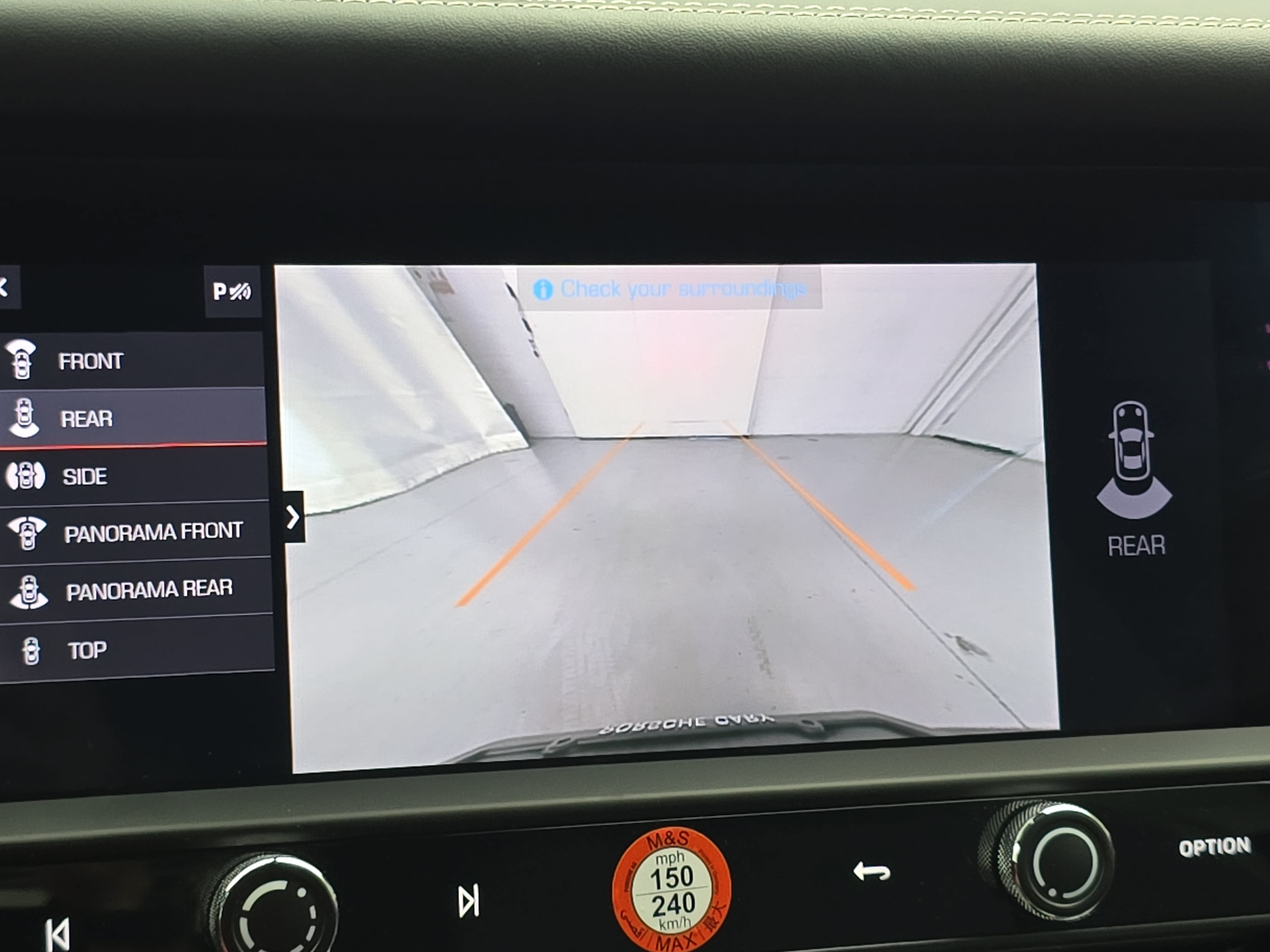 Certified 2024 Porsche Macan S AWD/4WD image 26