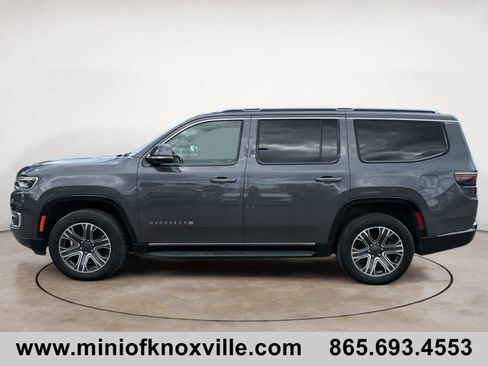Used 2022 Jeep Wagoneer Series III w/ Flexible Seating Group AWD/4WD image 6