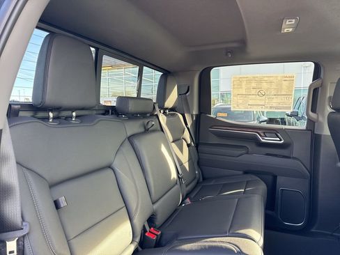 New 2026 GMC Sierra 1500 SLT w/ SLT Premium Plus Package image 31