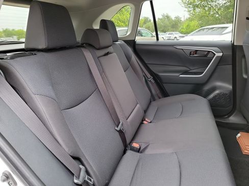 Used 2025 Toyota RAV4 LE AWD/4WD image 16