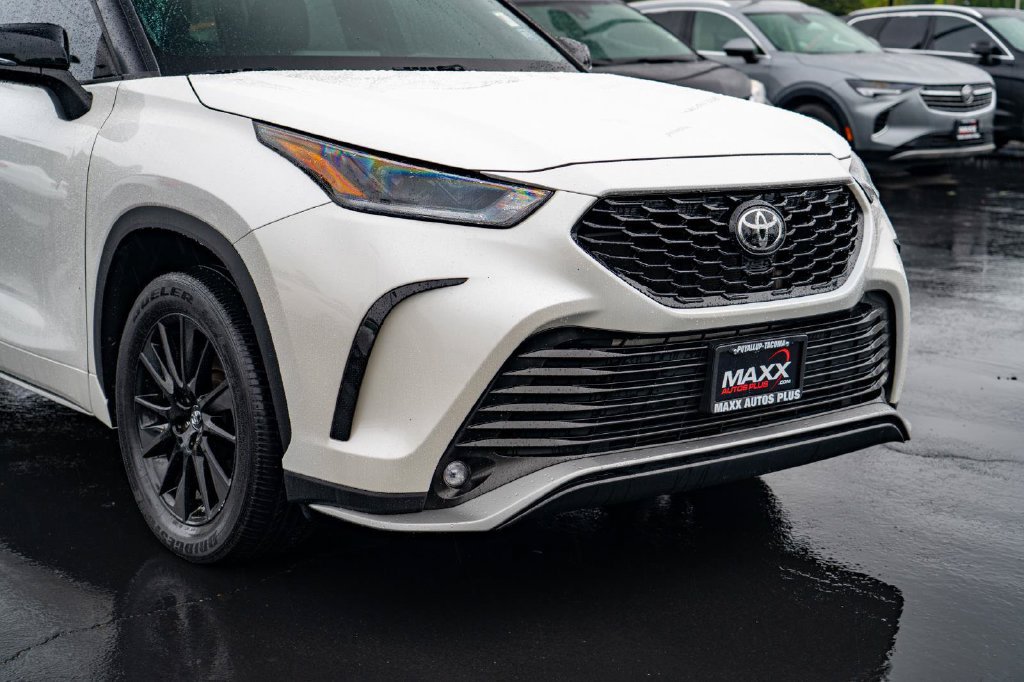 Used 2021 Toyota Highlander XSE AWD/4WD image 7