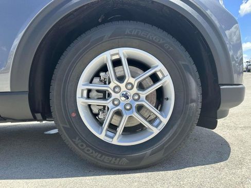 New 2025 Ford Explorer Active w/ Active Comfort Package image 12