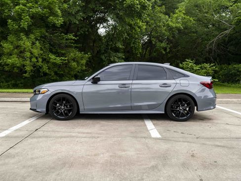 Certified 2025 Honda Civic Sport image 6