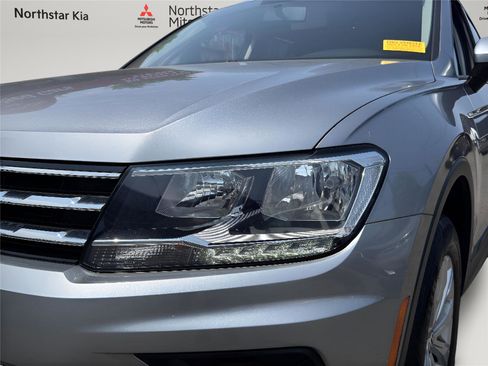 Used 2020 Volkswagen Tiguan S image 29