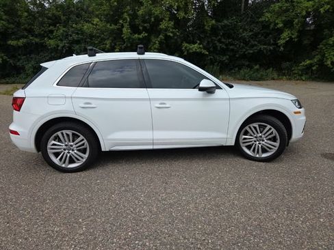 Used 2018 Audi Q5 2.0T Premium Plus w/ Premium Plus Package AWD/4WD image 17