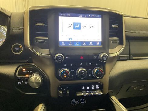 Used 2022 RAM 1500 Laramie AWD/4WD image 13