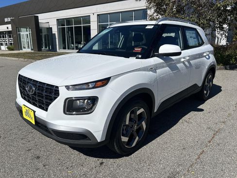 New 2026 Hyundai Venue SEL FWD image 28