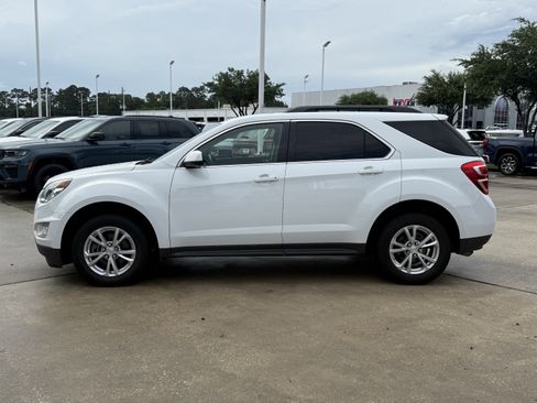 Used 2017 Chevrolet Equinox LT w/ Convenience Package FWD image 8