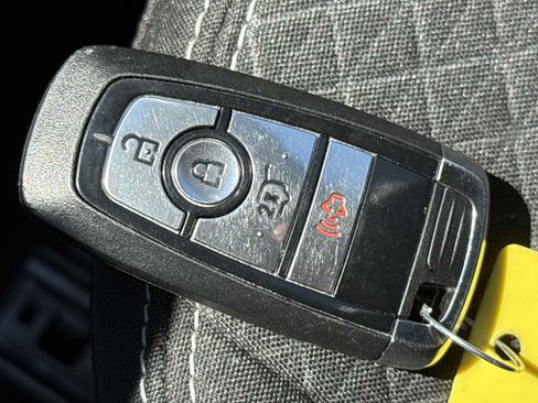 Used 2025 Ford Escape Active AWD/4WD image 27