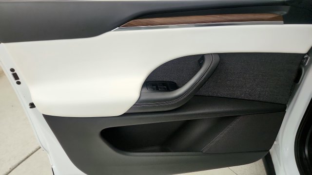 Used 2022 Tesla Model X AWD/4WD image 47