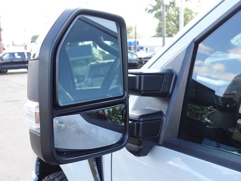 Used 2024 Ford F150 Lariat w/ Equipment Group 502A High AWD/4WD image 8