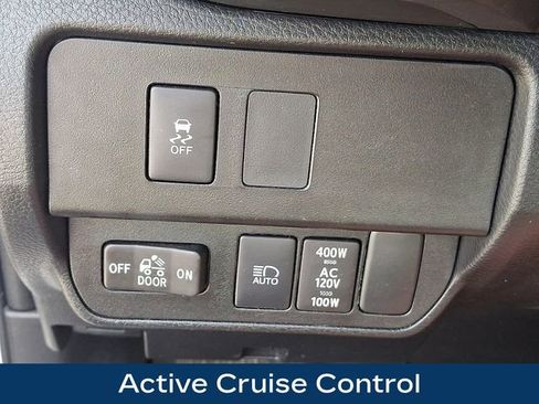 Used 2023 Toyota Tacoma TRD Sport image 12