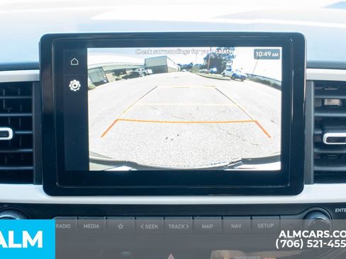 Used 2024 Hyundai Venue Limited image 34