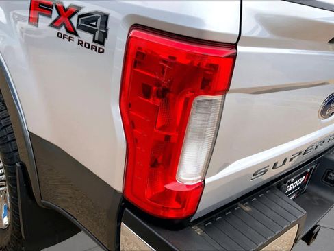 Used 2017 Ford F250 Lariat w/ Chrome Package AWD/4WD image 28