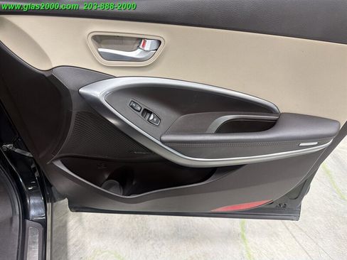 Used 2018 Hyundai Santa Fe Sport w/ Cargo Package FWD image 22
