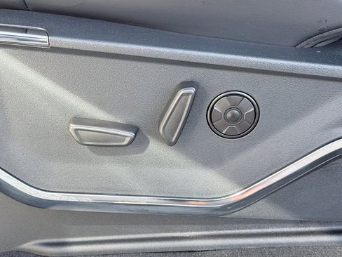 Used 2025 Ford F250 Platinum image 24