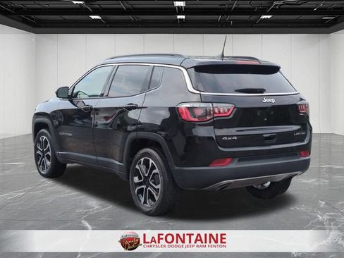 Used 2023 Jeep Compass Limited AWD/4WD image 3