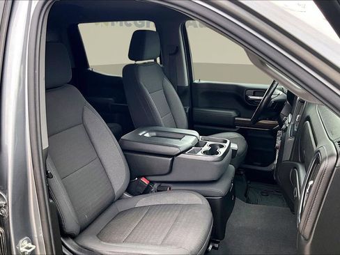 Used 2021 Chevrolet Silverado 1500 LT image 30