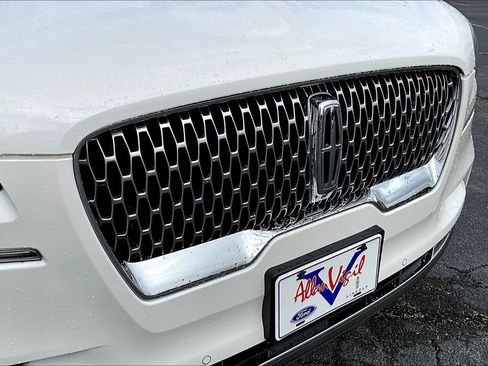 Used 2020 Lincoln Aviator Reserve w/ Class IV Trailer Tow Package image 31