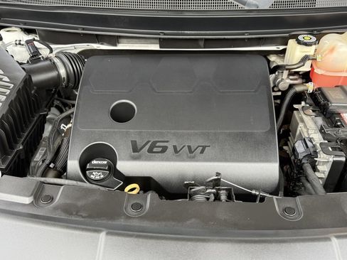 Used 2019 Chevrolet Traverse LT image 35