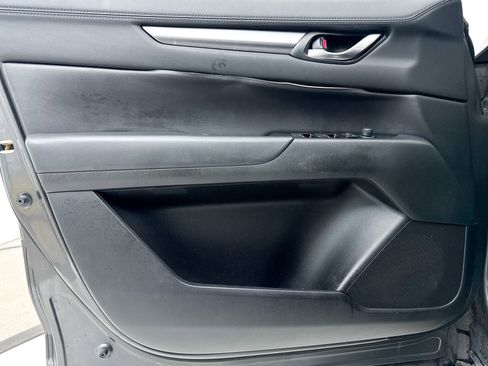 Used 2018 MAZDA CX-5 Touring image 32