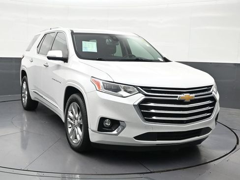 Used 2021 Chevrolet Traverse High Country FWD image 8