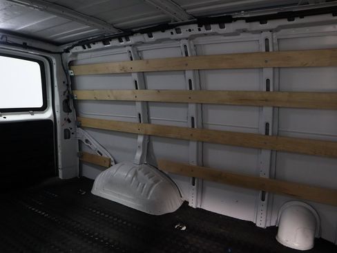 Used 2024 Chevrolet Express 2500 w/ Driver Convenience Package image 16