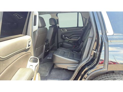 Used 2019 GMC Yukon Denali w/ Denali Ultimate Black Edition AWD/4WD image 17
