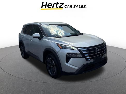 Used 2025 Nissan Rogue SV image 1