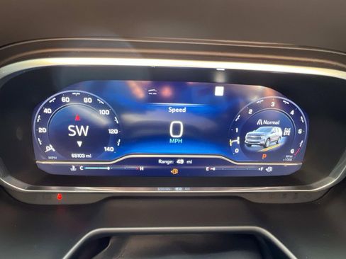 Used 2023 Chevrolet Suburban RST w/ Sport Performance Package image 41