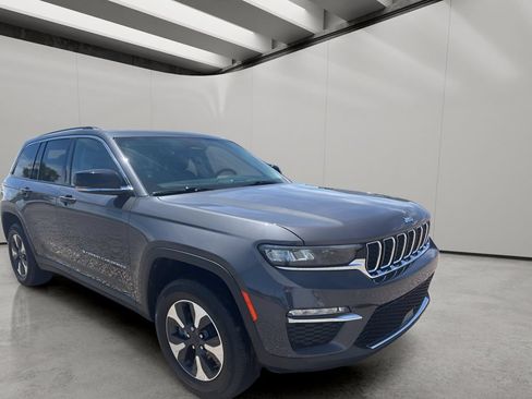 Used 2022 Jeep Grand Cherokee Limited 4xe AWD/4WD image 7