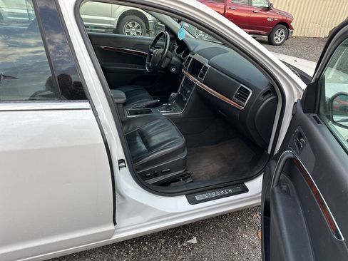 Used 2010 Lincoln MKZ AWD image 7