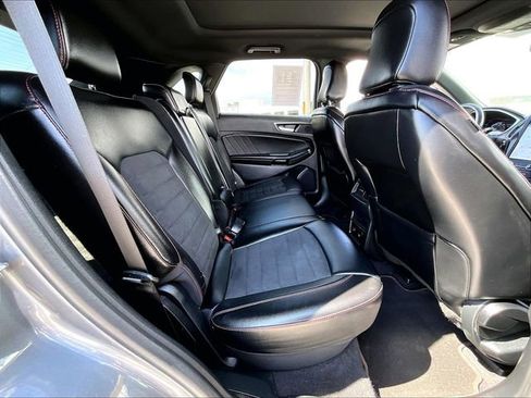Used 2021 Ford Edge ST-Line image 16