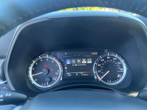 Used 2025 Toyota Highlander LE image 42