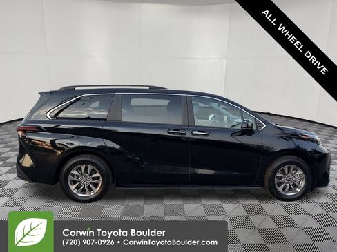 Used 2025 Toyota Sienna XLE w/ XLE Plus Package AWD/4WD image 10
