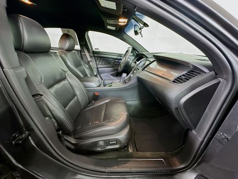 Used 2015 Ford Taurus SEL w/ Equipment Group 201A FWD image 28